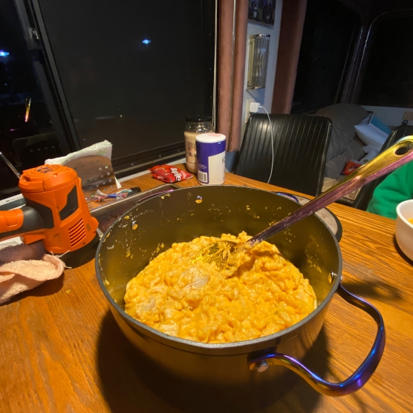 Buffalo Chicken Mac and Cheese