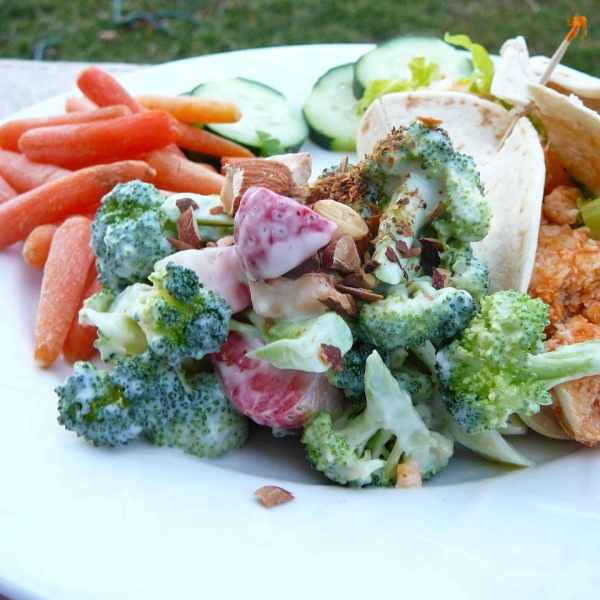 Broccoli Strawberry Salad