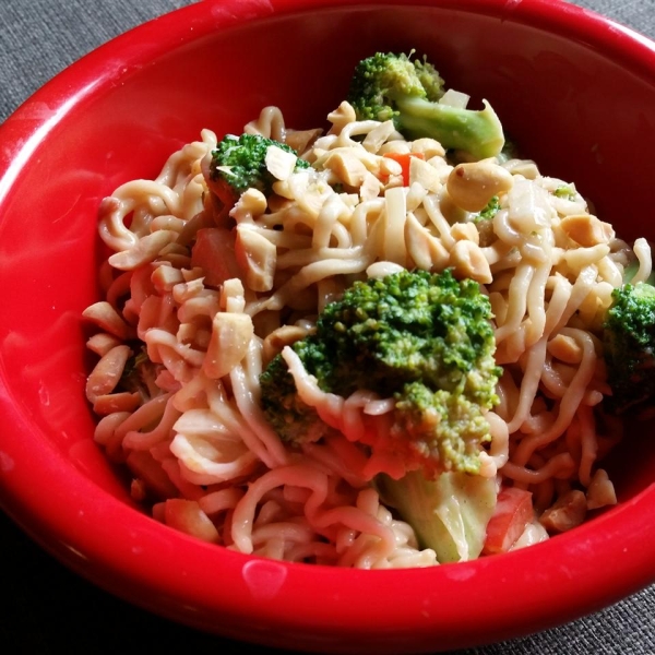 Ramen Noodle Broccoli Salad