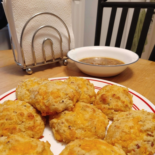 Cheesy Keto Biscuits