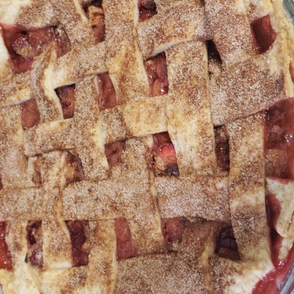 Summer Strawberry Rhubarb Pie