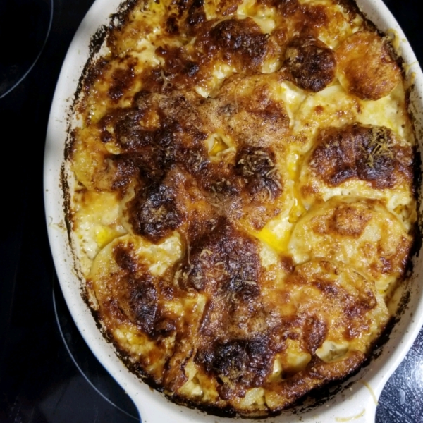 Garlic Potatoes Gratin