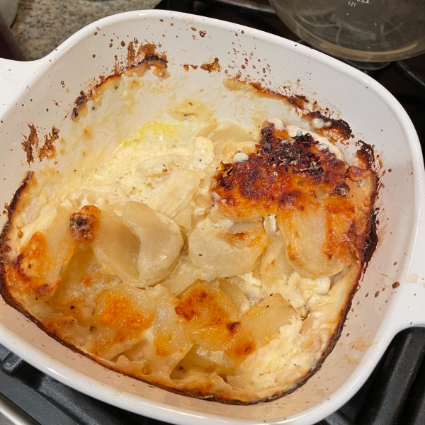 Garlic Potatoes Gratin