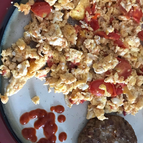 Fresh Tomato Parmesan Scramble