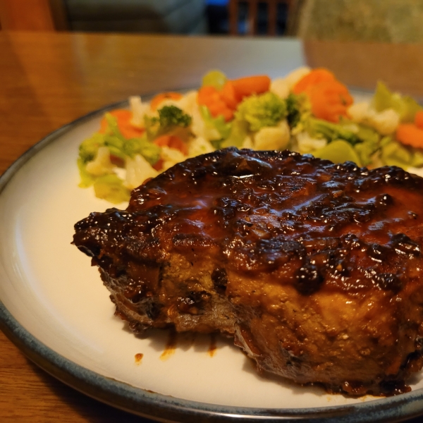 Sticky Garlic Pork Chops