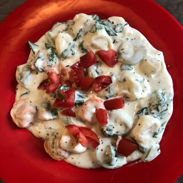 Tortellini Alfredo with Fresh Spinach