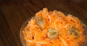 Mom's Carrot and Raisin Salad