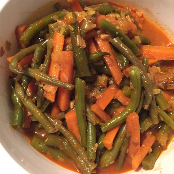 Egyptian Green Beans with Carrots