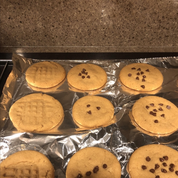 Chewy Peanut Butter Cookies