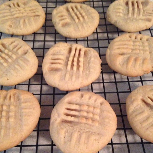 Chewy Peanut Butter Cookies