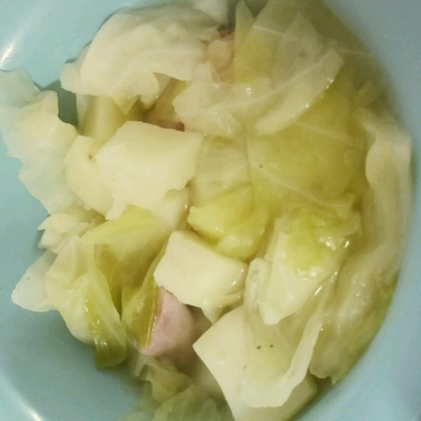 Dot's Ham, Cabbage, and Potatoes