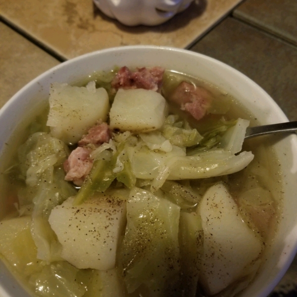 Dot's Ham, Cabbage, and Potatoes