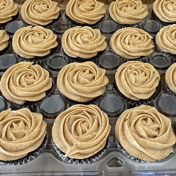 Cinco de Chili Chocolate Cupcakes with Chili Cream Cheese Frosting