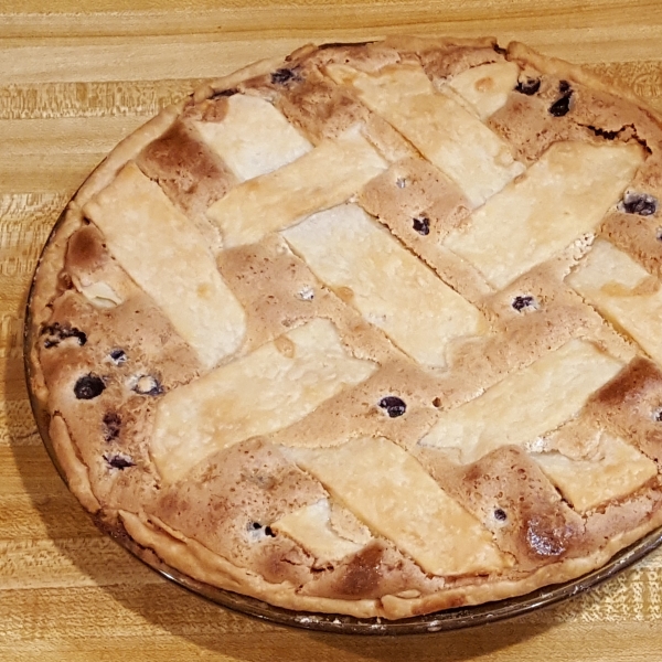 Old-Fashioned Blueberry Custard Pie