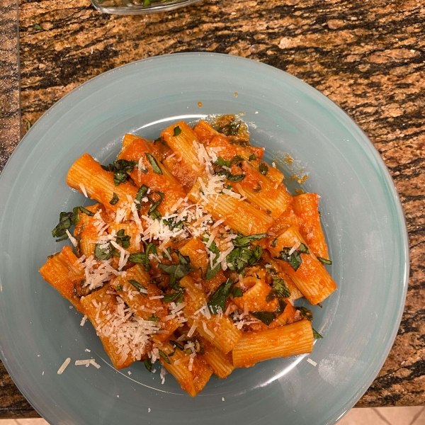 Rigatoni al Segreto (Rigatoni with Secret Sauce)