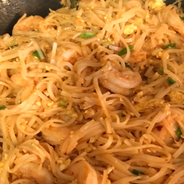 Simple Shrimp Pad Thai