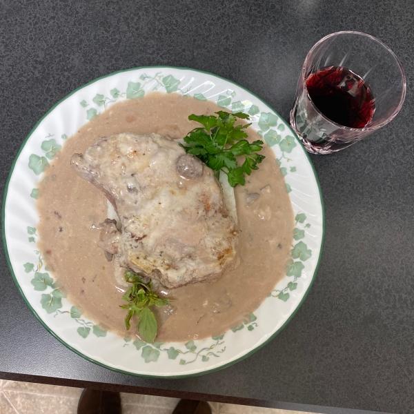 Creamy Drunken Mushroom Pork Chops