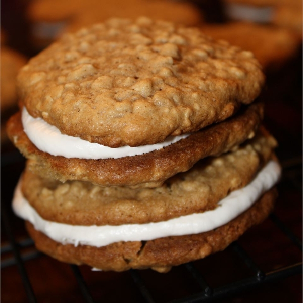 Oatmeal Whoopie Pies