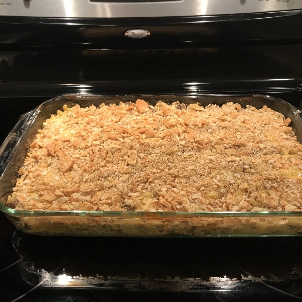 Cheesy Macaroni and Hamburger Casserole