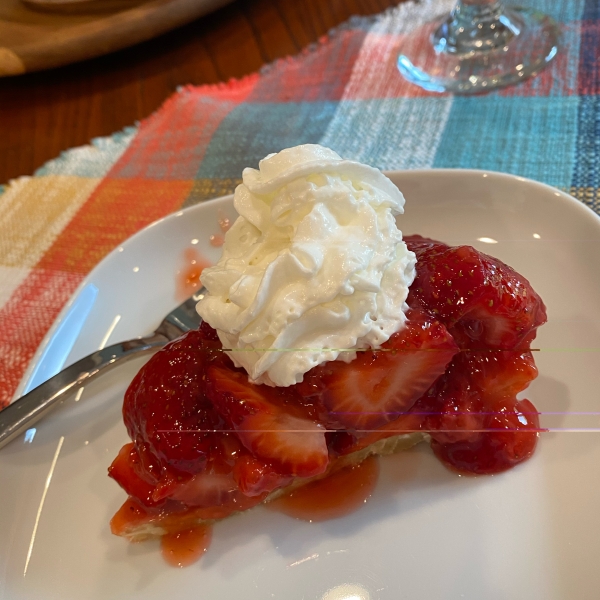 Fresh Strawberry Almond Pie