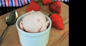 Keto No-Churn Strawberry Ice Cream