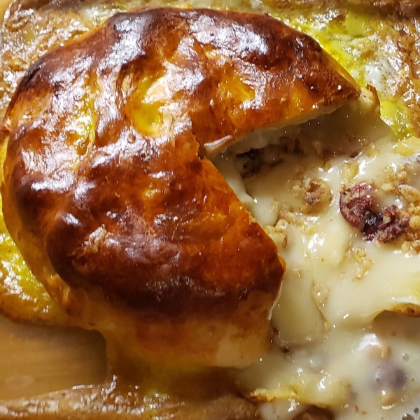 Baked Stuffed Brie with Cranberries & Walnuts