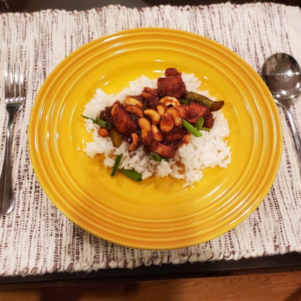 Slow-Cooked Cashew Chicken