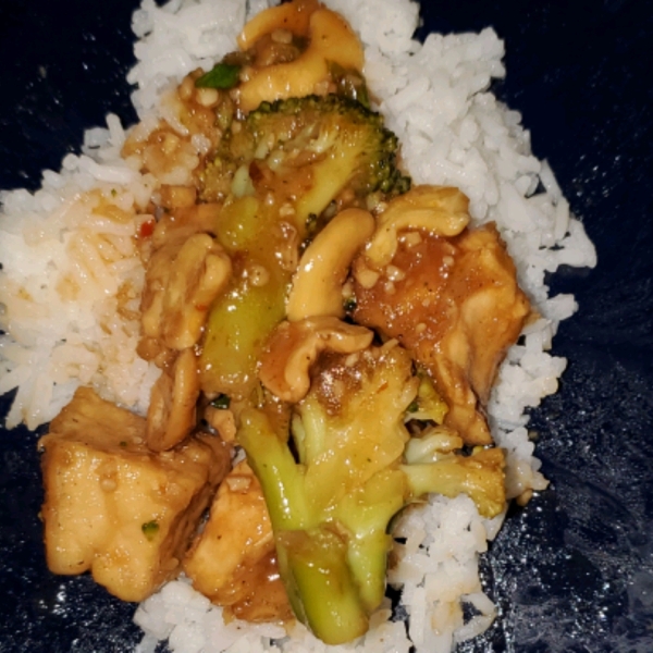 Slow-Cooked Cashew Chicken