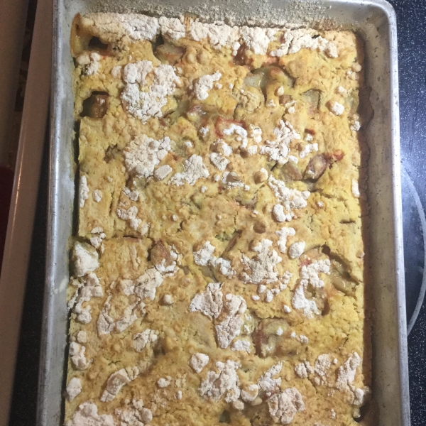 Aunt Kaye's Rhubarb Dump Cake