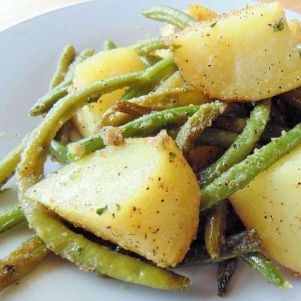 Roasted Green Beans and Baby Red Potatoes