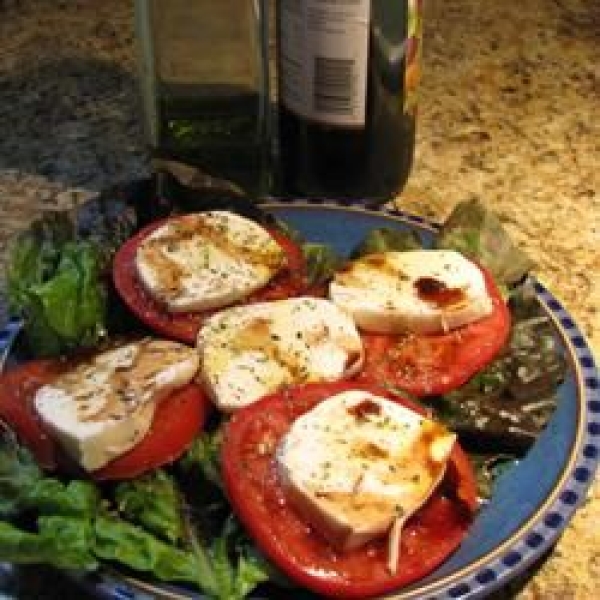 Tomato Mozzarella Salad with Balsamic Reduction