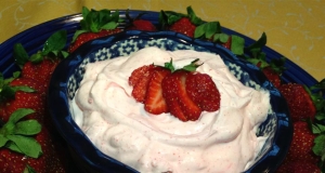 Creamy Strawberry Fruit Dip