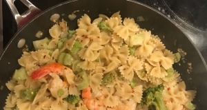 Kahala's Shrimp and Broccoli Toss