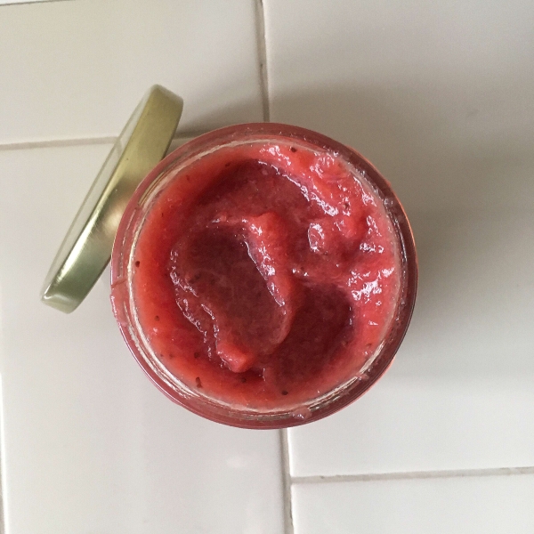 Rosy Strawberry Rhubarb Applesauce