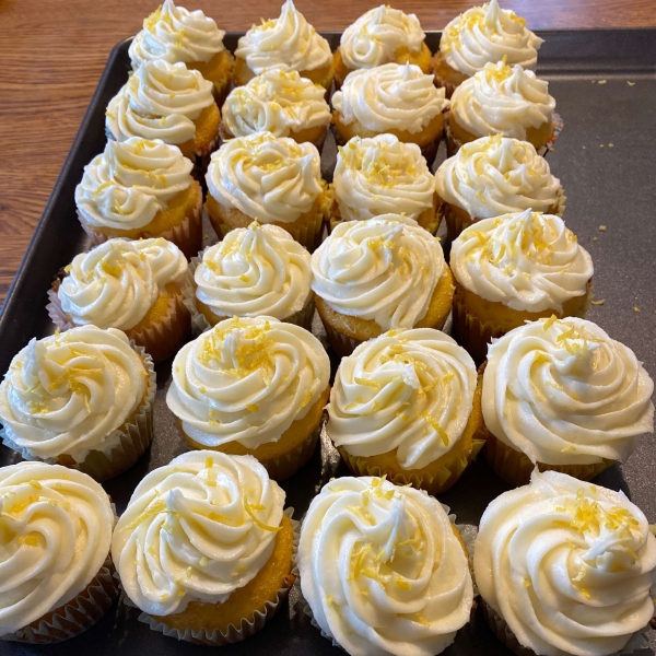 Lemon-Filled Cupcakes