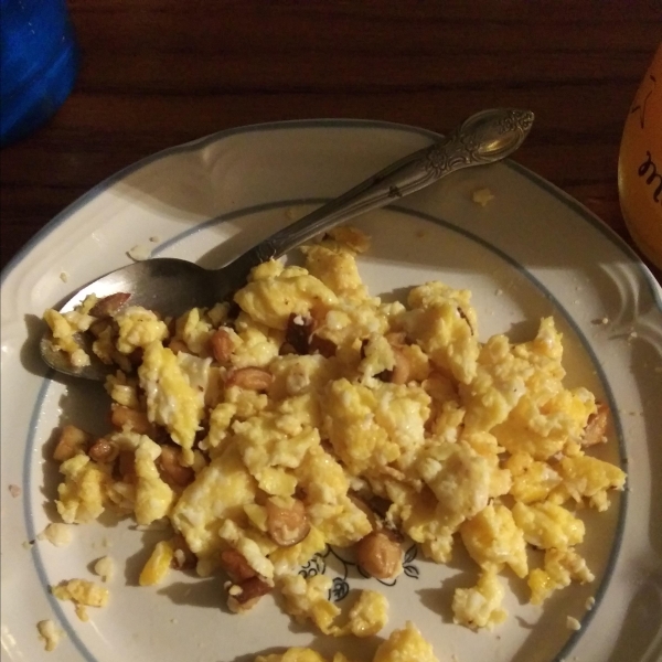 Scrambled Eggs with Wild Puffball Mushrooms