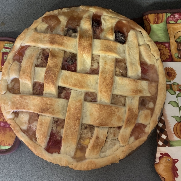 Peach-a-Berry Pie