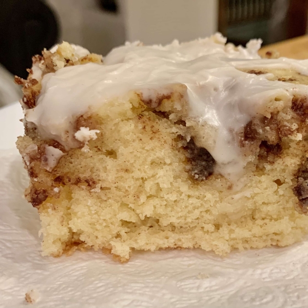 Cinnamon Roll Swirl Coffee Cake