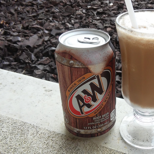 Low-Calorie Root Beer Mocha Frappe