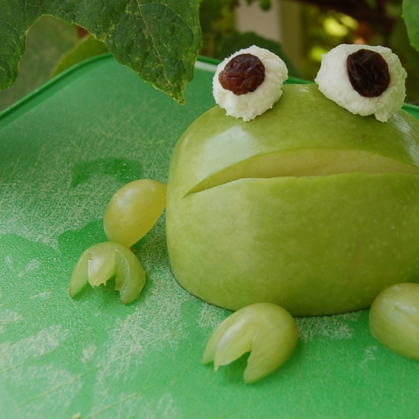 Apple Frog for Kids