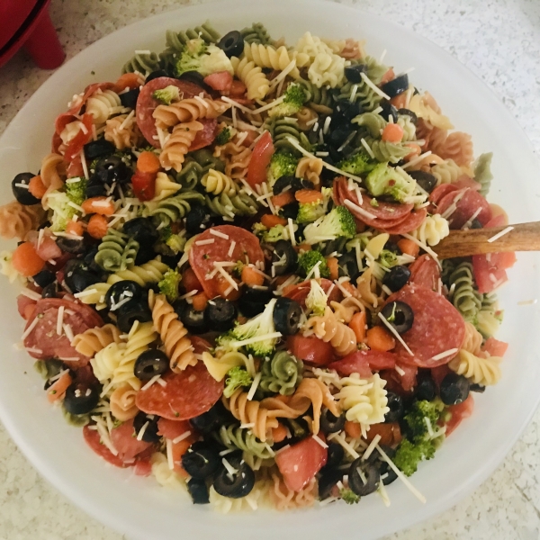 Simple Italian Pasta Salad