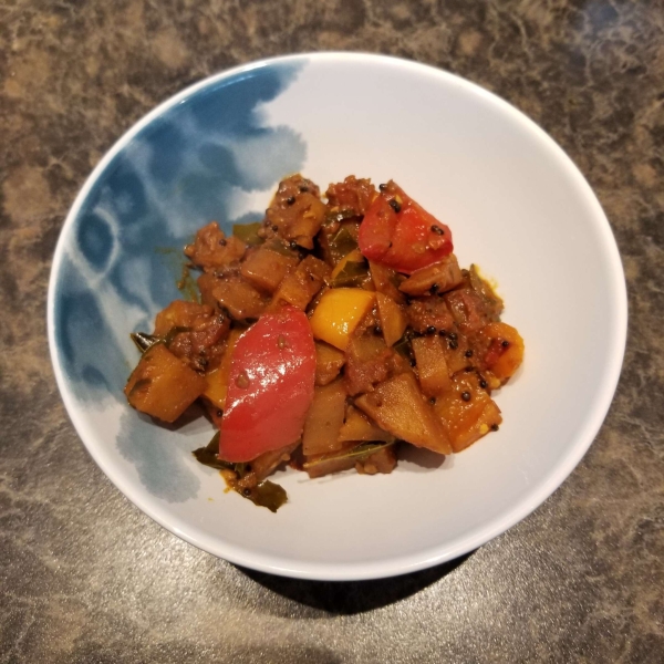 Bell Pepper, Tomato, and Potato Indian Curry