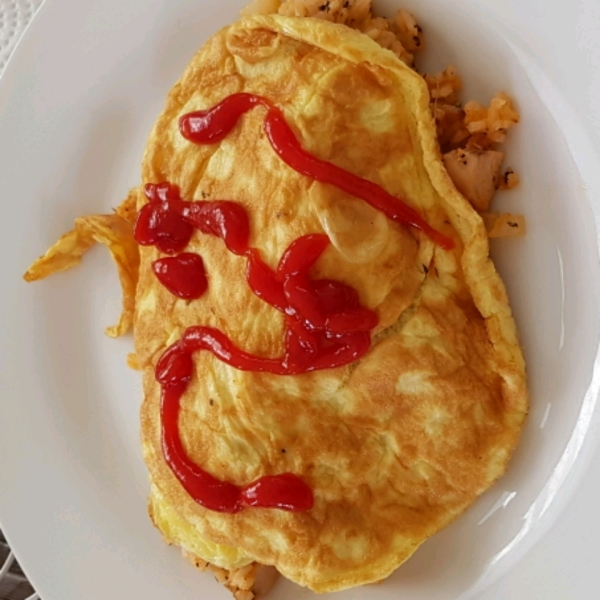 Omuraisu (Japanese Rice Omelet)