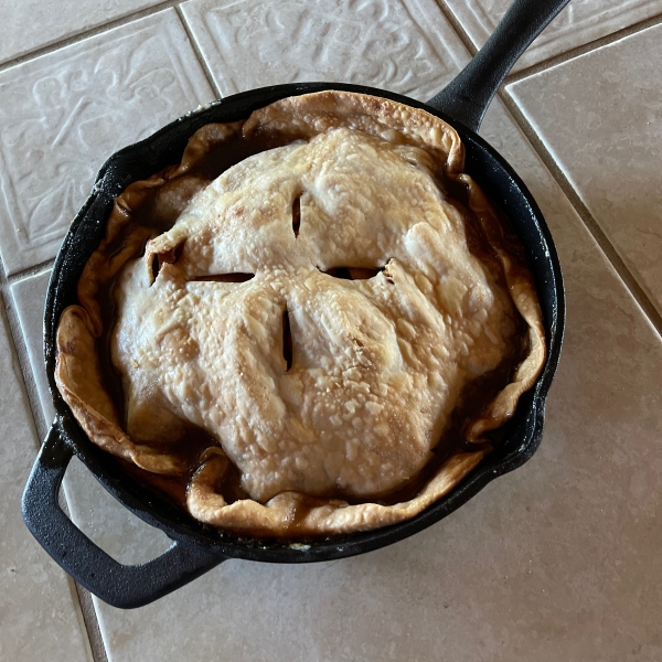 Iron Skillet Apple Pie