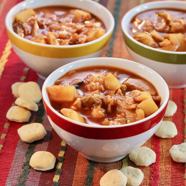 Spicy Tomato Cabbage Soup