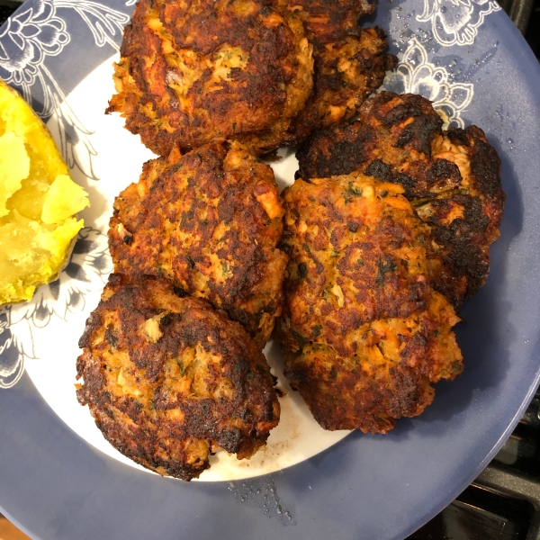 Scrumptious Salmon Cakes