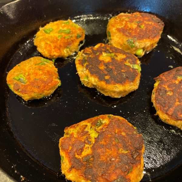 Scrumptious Salmon Cakes