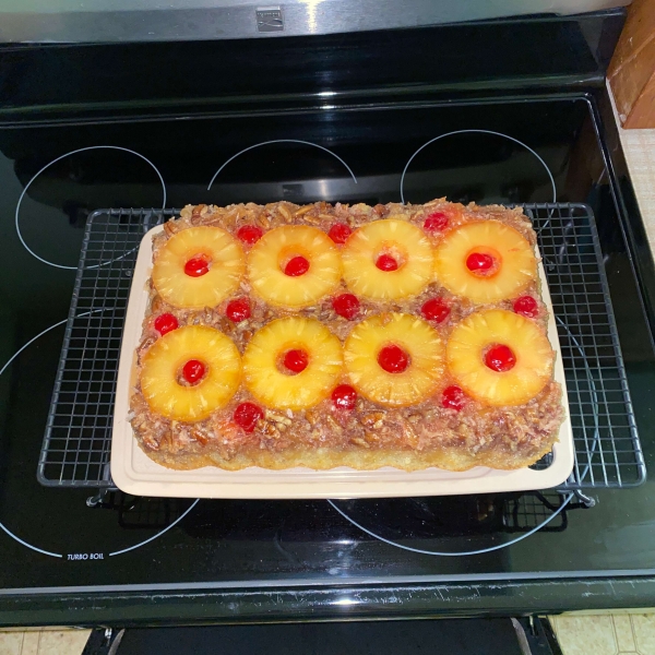 Hawaiian Pineapple Upside-Down Cake