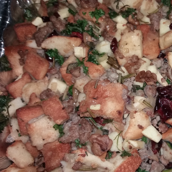 Sausage, Apple, and Cranberry Dressing