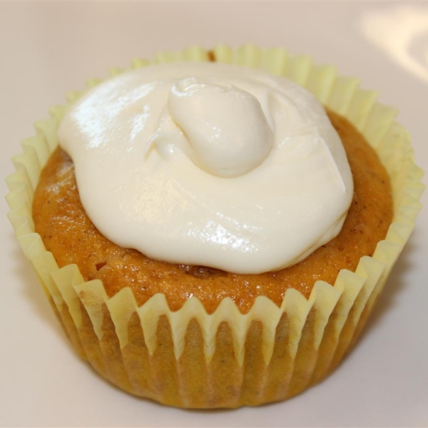 White Chocolate Chip Pumpkin Cupcakes